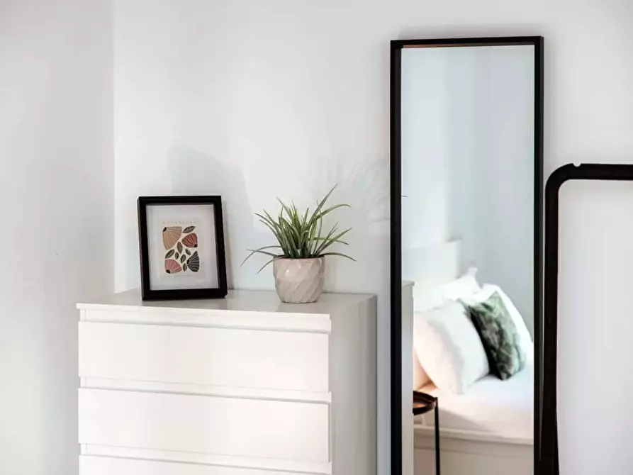 Immagine 10 di Appartamento in affitto  in Piazza Giovanni Amendola11 a Como