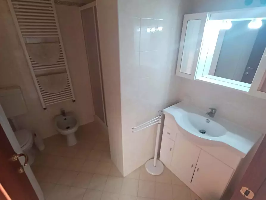 Immagine 10 di Appartamento in affitto  in Via Mazzini24 a Bologna
