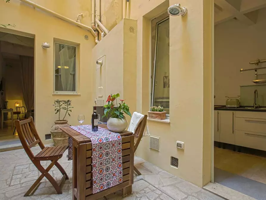 Immagine 2 di Appartamento in affitto  in Via del Campuccio14 a Firenze