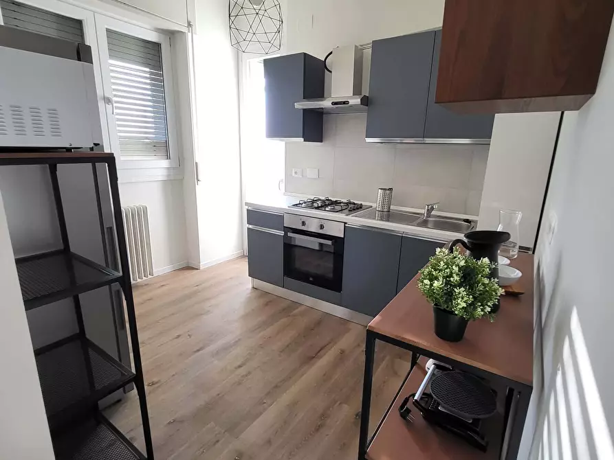 Immagine 20 di Camera in affitto  in Via Carlo Marx3 a Milano