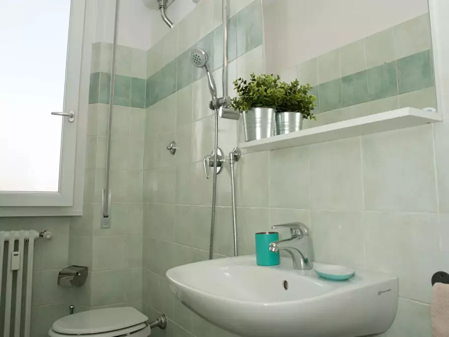 Immagine 8 di Camera in affitto  in Via Quintino Sella44 a Firenze