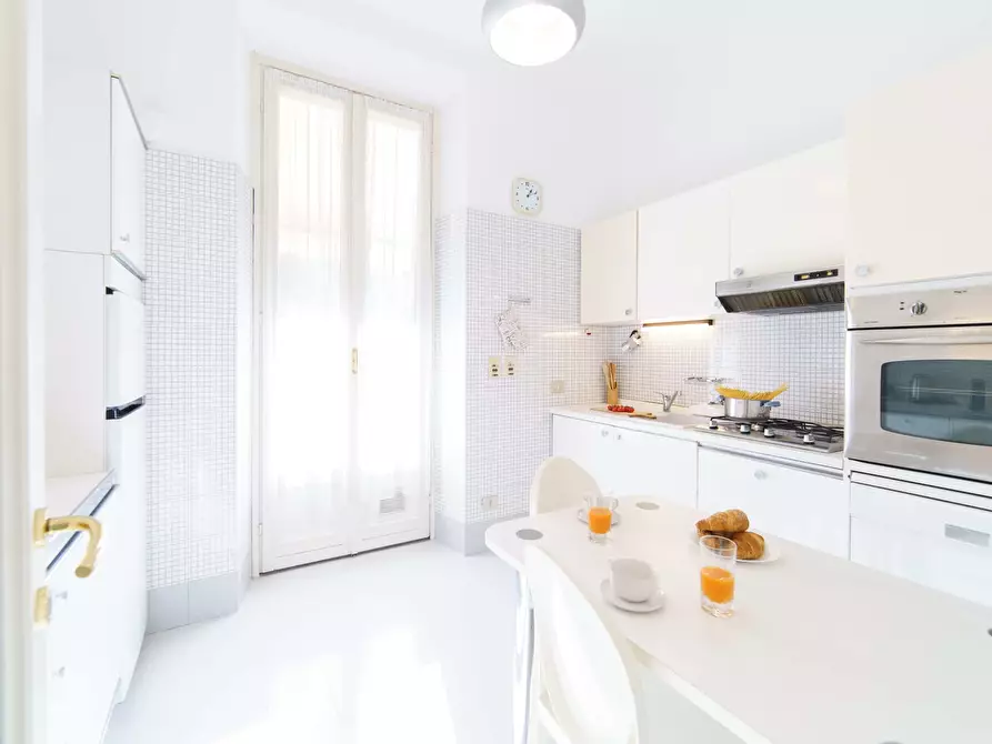 Immagine 2 di Appartamento in affitto  in Viale Romagna37 a Milano
