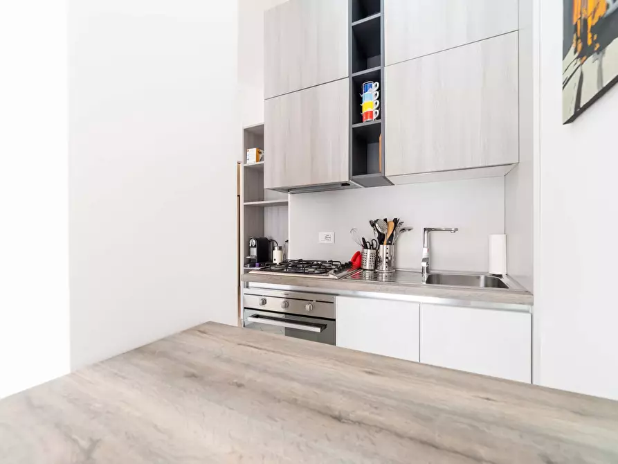 Immagine 8 di Appartamento in affitto  in Via Tonale5 a Milano