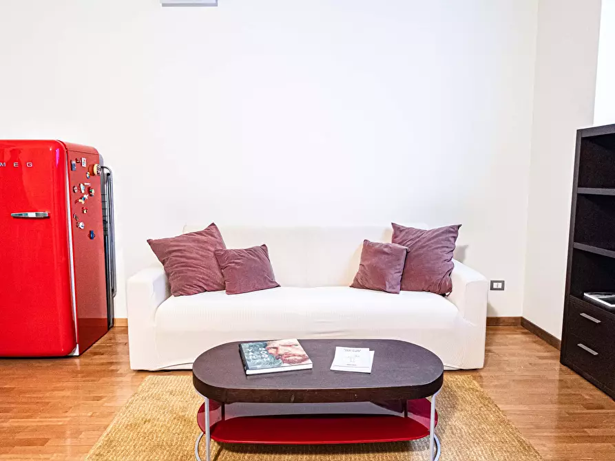 Immagine 2 di Appartamento in affitto  in Via Tortona20 a Milano