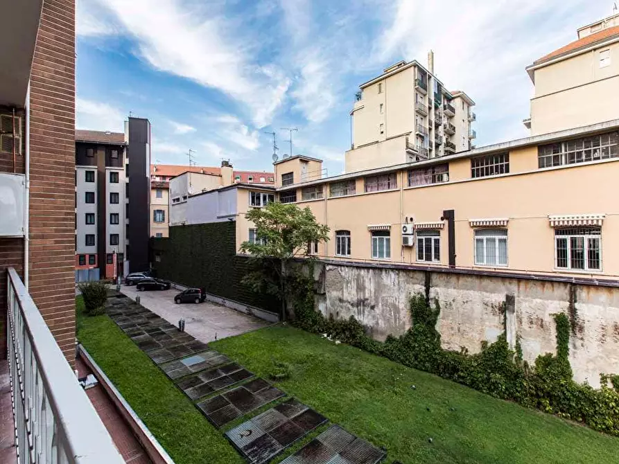 Immagine 4 di Camera in affitto  in Via Rubens23 a Milano