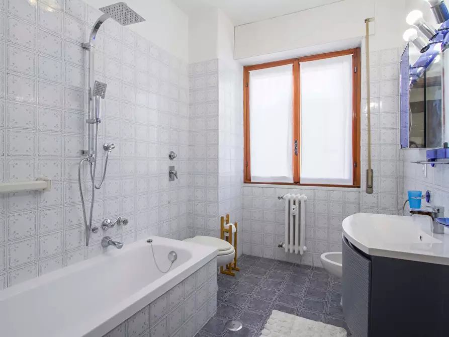 Immagine 10 di Camera in affitto  in Via Savona110 a Milano