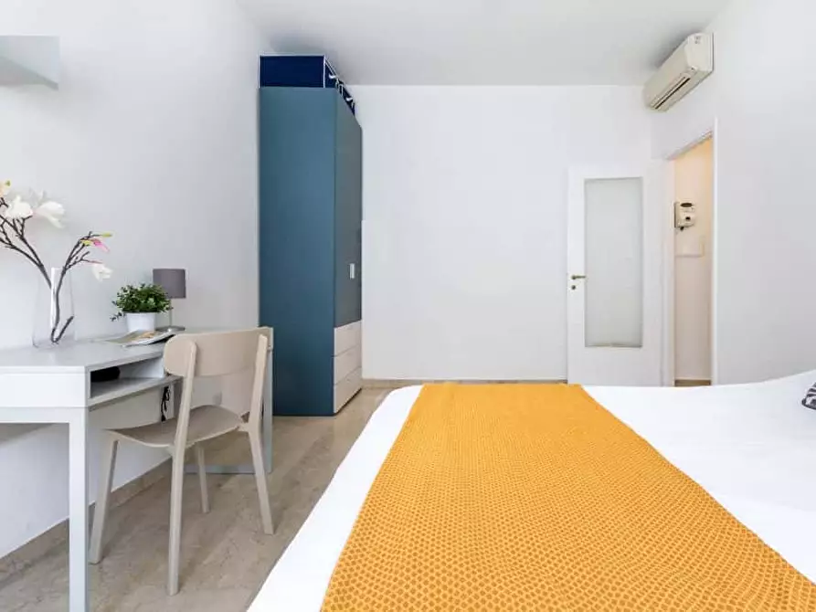 Immagine 4 di Camera in affitto  in Via Maniago2 a Milano