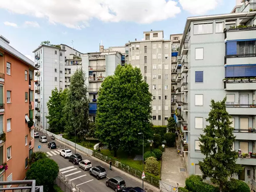 Immagine 17 di Camera in affitto  in VIA CAVEZZALI19 a Milano