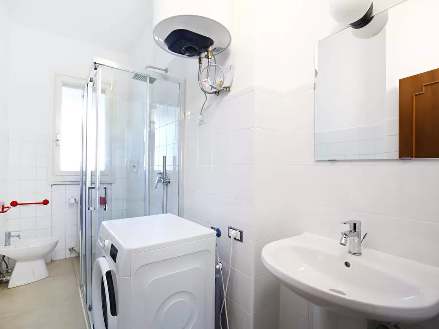 Immagine 22 di Camera in affitto  in Via Carlo Marx6 a Milano