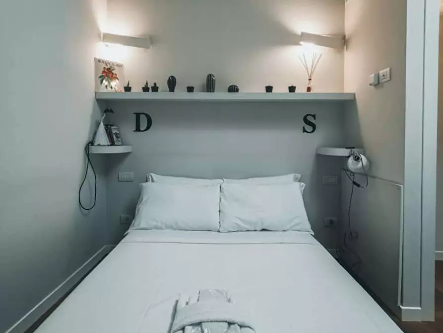 Immagine 6 di Appartamento in affitto  in Viale Piave11 a Milano