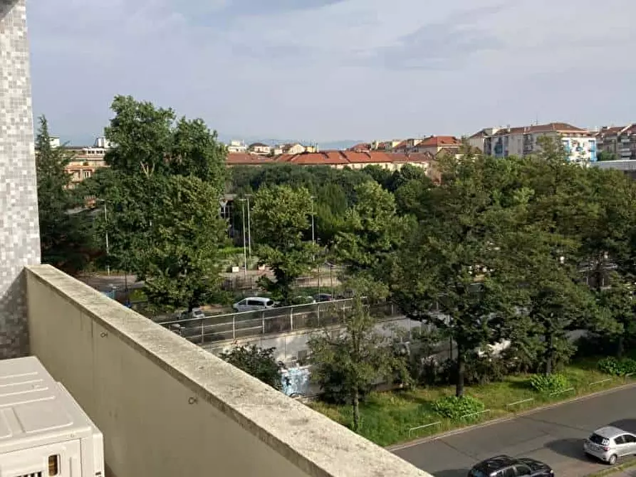 Immagine 7 di Camera in affitto  in Via Tiziano Vecellio46 a Torino