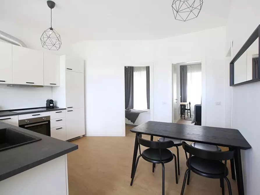 Immagine 15 di Camera in affitto  in Via Carlo Marx12 a Milano