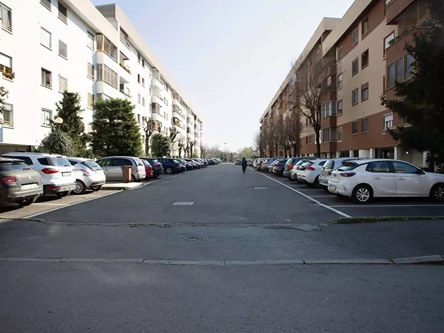 Immagine 40 di Appartamento in affitto  in Via Giacinto Serrati Menotti21 a Milano