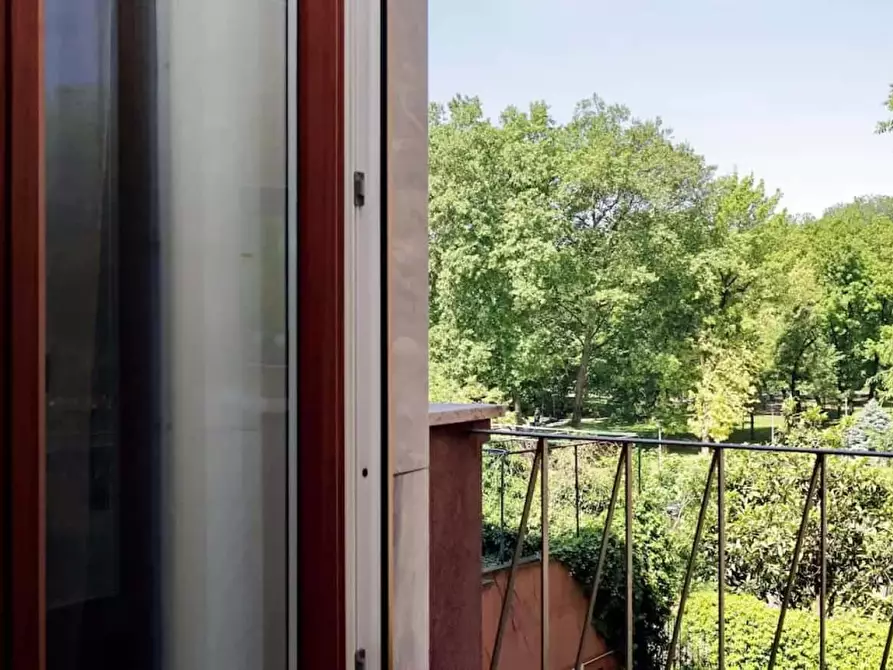 Immagine 42 di Appartamento in affitto  in Via Andrea Solari a Milano