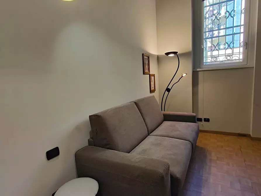 Immagine 3 di Appartamento in affitto  in Via Luigi Settembrini60 a Milano