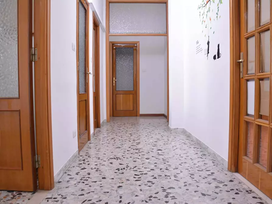 Immagine 11 di Camera in affitto  in Via Pola26 a Cagliari