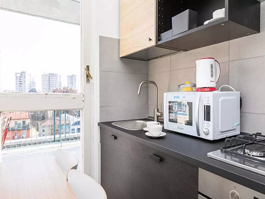 Immagine 9 di Camera in affitto  in Via Arcivescovo Romilli4 a Milano