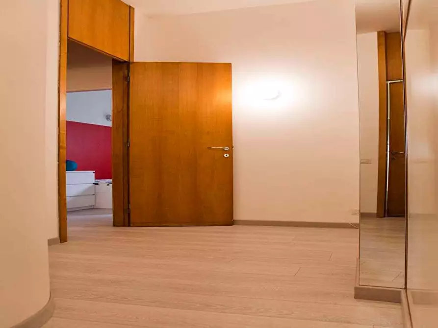 Immagine 25 di Camera in affitto  in Via Conca del Naviglio37A a Milano