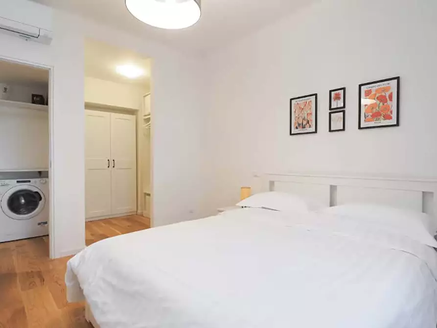Immagine 29 di Appartamento in affitto  in Via Melzo16 a Milano