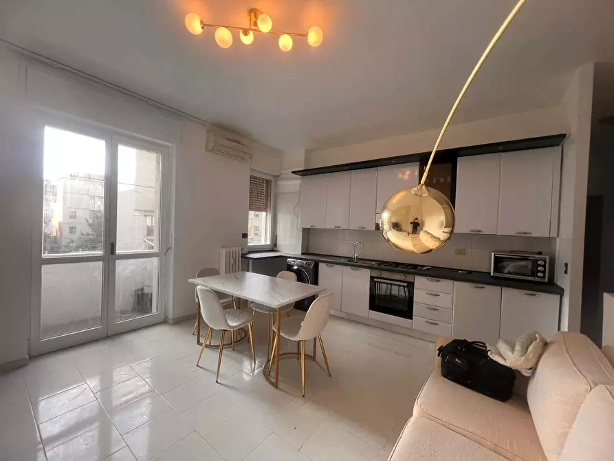 Immagine 7 di Appartamento in affitto  in Via Mac Mahon73 a Milano