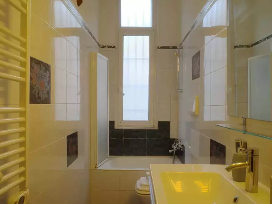 Immagine 22 di Appartamento in affitto  in Via Giulio e Corrado Venini86 a Milano