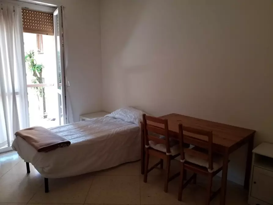 Immagine 3 di Camera in affitto  in Via Gentilino11 a Milano