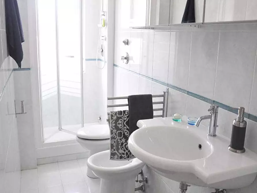 Immagine 15 di Camera in affitto  in Viale Molise65 a Milano