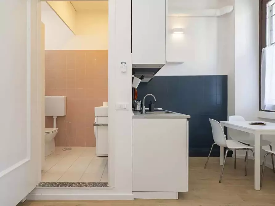 Immagine 12 di Appartamento in affitto  in Via Accademia53 a Milano