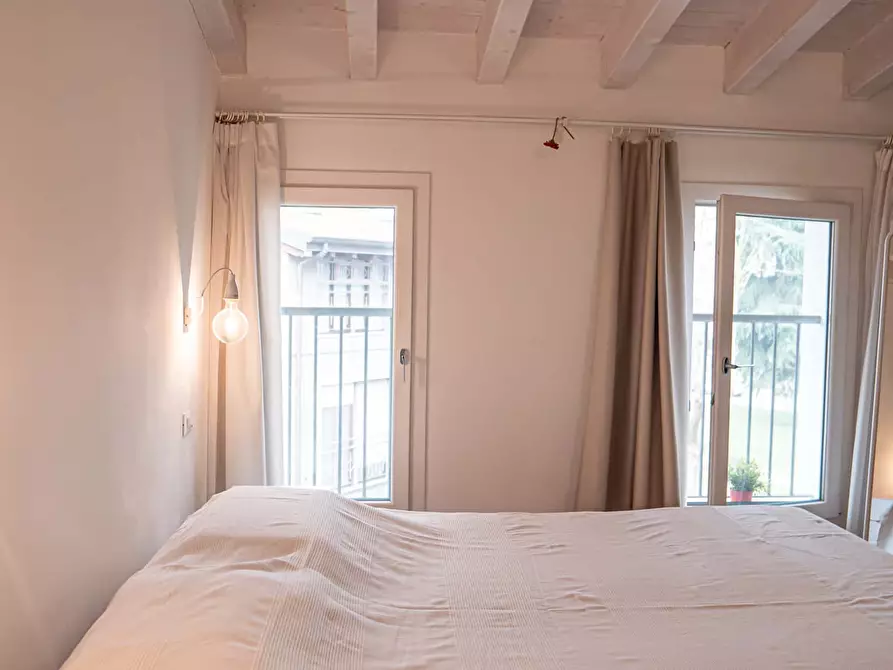 Immagine 9 di Appartamento in affitto  in Via Vesio28 a Milano