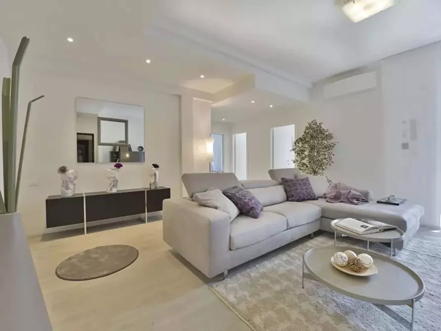 Immagine 2 di Appartamento in affitto  in Via Luigi Vestri1 a Bologna