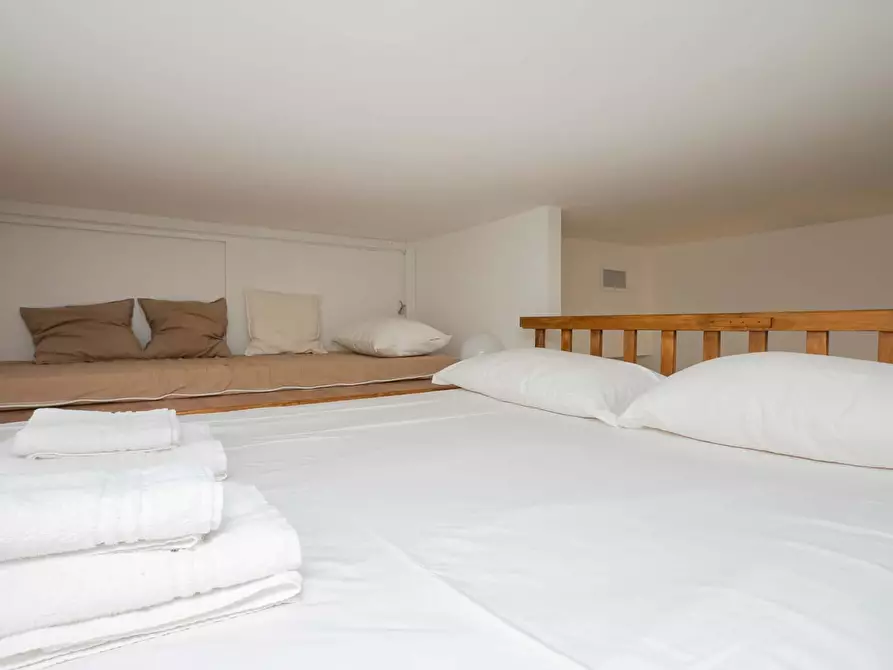 Immagine 10 di Appartamento in affitto  in Via Edmondo de Amicis46 a Milano