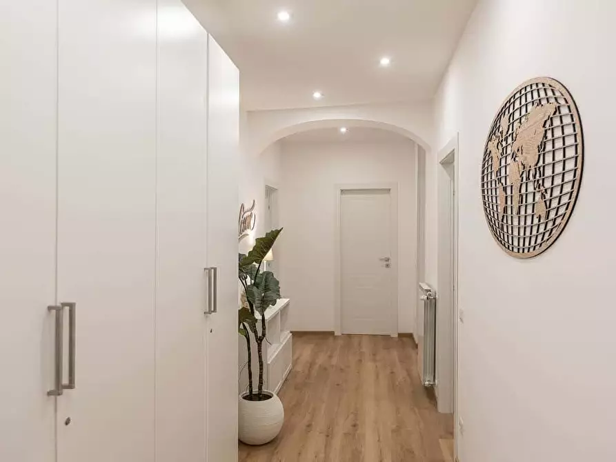 Immagine 54 di Appartamento in affitto  in Via Angelo Poliziano61 a Roma