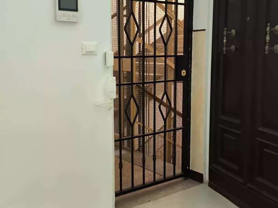 Immagine 143 di Appartamento in affitto  in Via Irnerio9 a Bologna