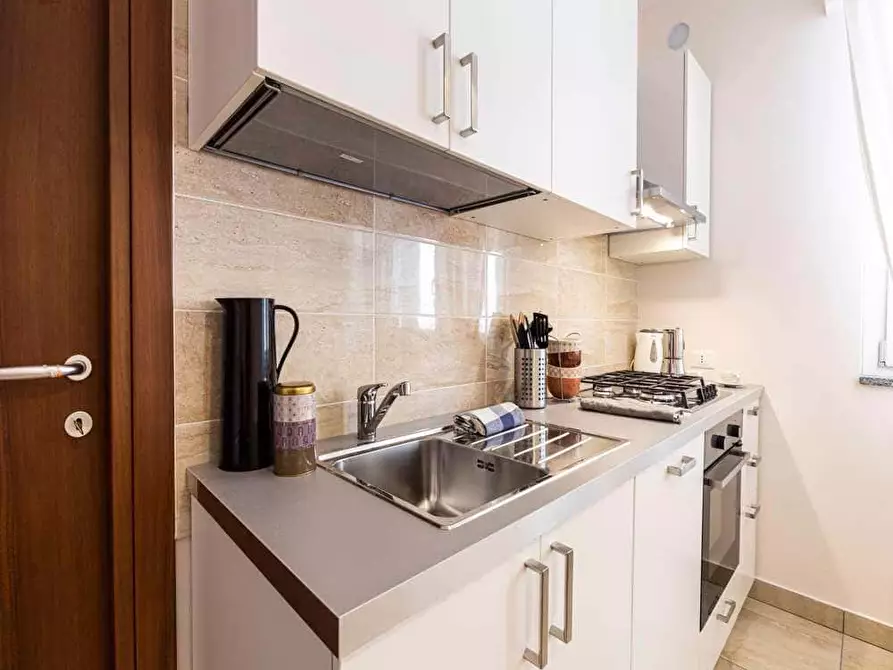 Immagine 24 di Camera in affitto  in Via Giuseppe Regaldi19 a Milano