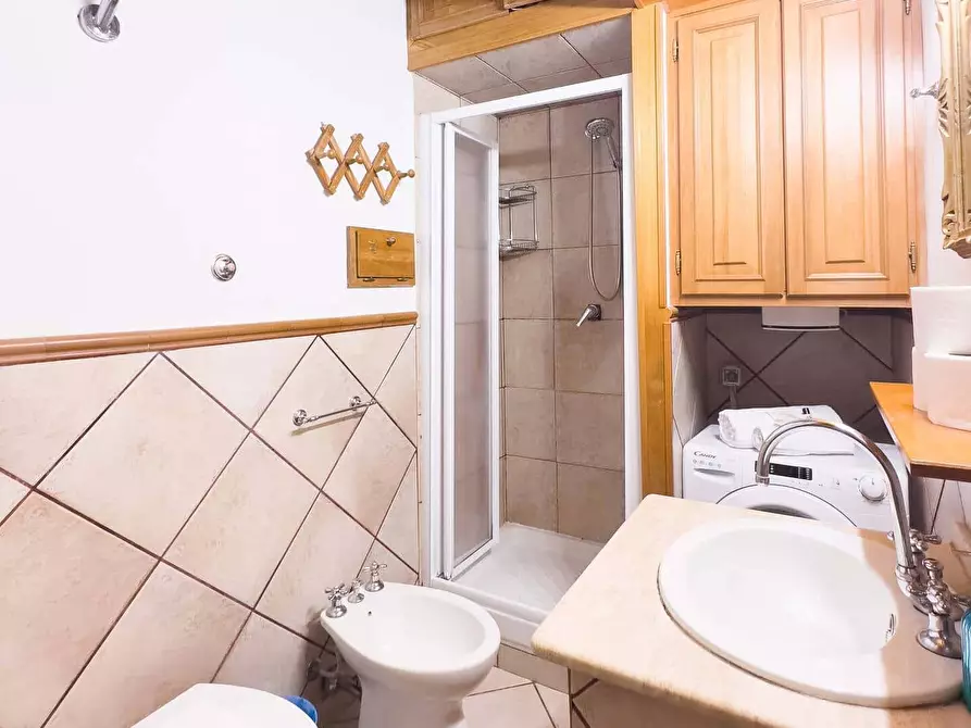 Immagine 14 di Appartamento in affitto  in Via Modica2 a Roma