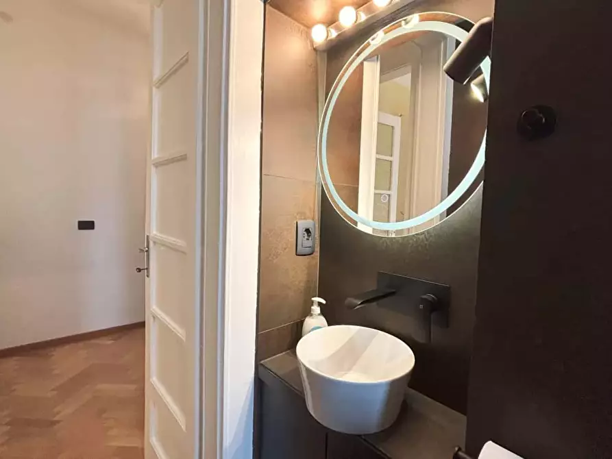 Immagine 17 di Appartamento in affitto  in Via dell'Industria11 a Trieste