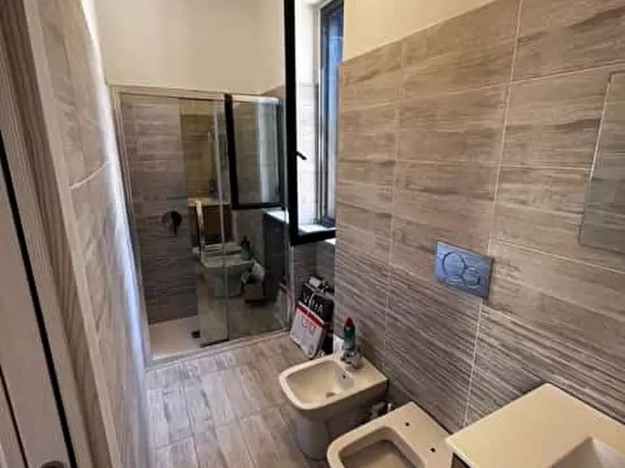 Immagine 23 di Camera in affitto  in Via Comune Antico9A a Milano