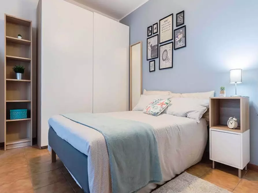 Immagine 4 di Camera in affitto  in Via dei Missaglia13 a Milano