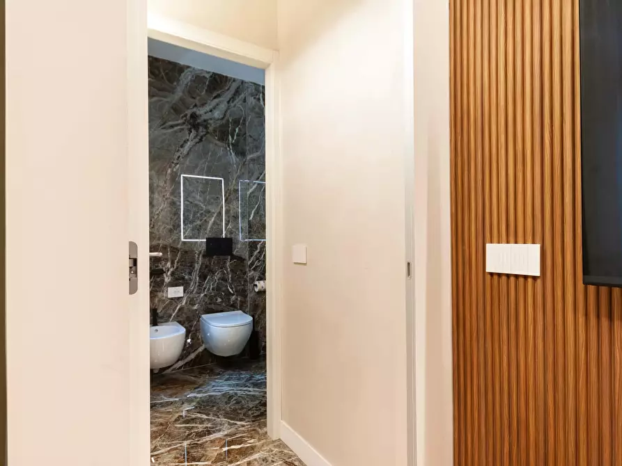 Immagine 11 di Appartamento in affitto  in Via Nino Bixio3 a Milano