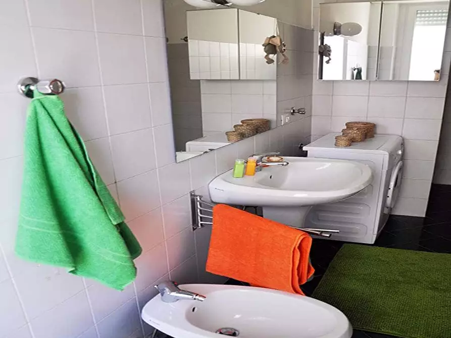 Immagine 22 di Camera in affitto  in Via Val Lavizzana1 a Milano