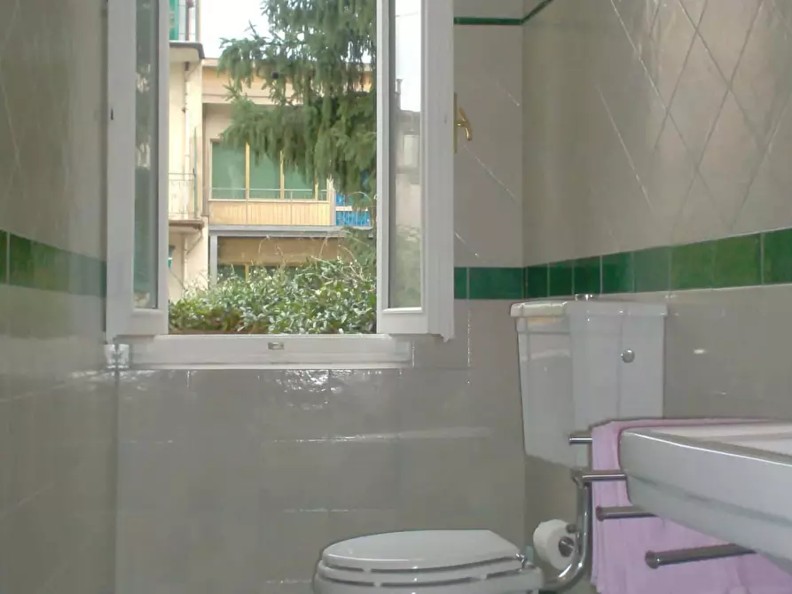 Immagine 28 di Camera in affitto  in Via del Campuccio100 a Firenze