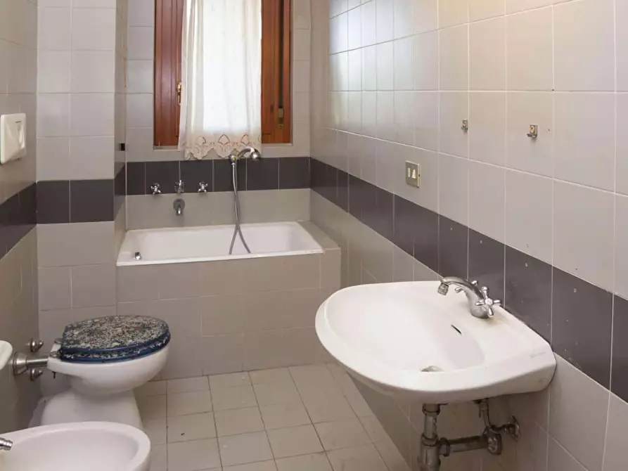 Immagine 15 di Camera in affitto  in Via Nicola Romeo a Milano