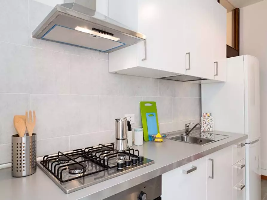 Immagine 15 di Camera in affitto  in Via Carlo Botta19 a Milano