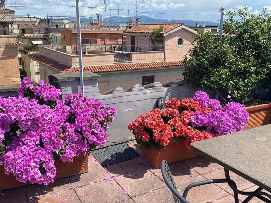 Immagine 28 di Camera in affitto  in Via Carlo Pisacane47 a Roma