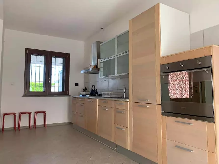 Immagine 10 di Appartamento in affitto  in via Giorgio Bassani72 a Roma