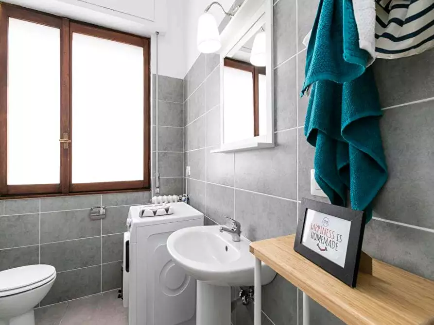 Immagine 25 di Camera in affitto  in Via Bir Acheim15 a Milano