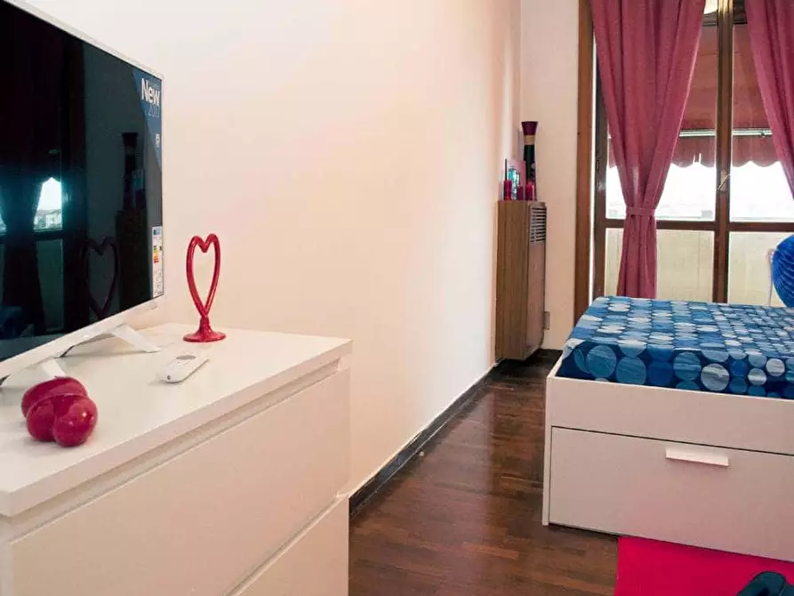 Immagine 5 di Camera in affitto  in Via Andrea Costa11 a Milano