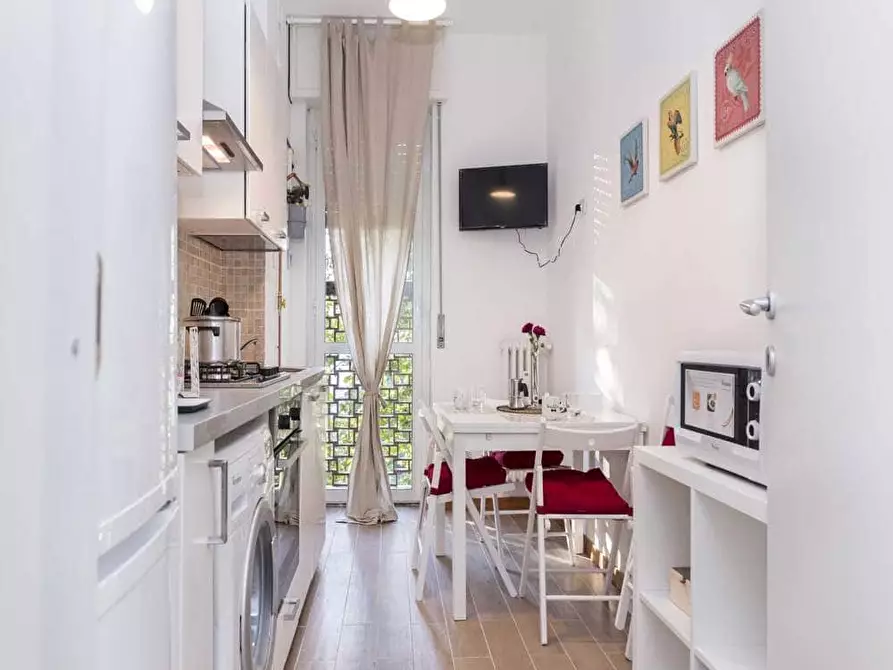 Immagine 13 di Camera in affitto  in Via dei Salici8 a Buccinasco