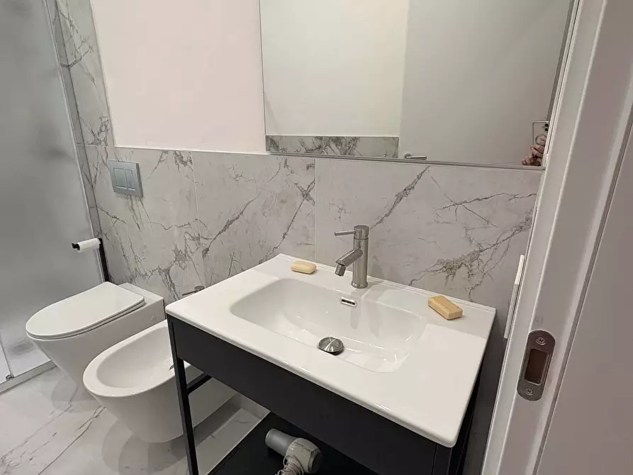 Immagine 29 di Camera in affitto  in Via Cassia29 a Firenze