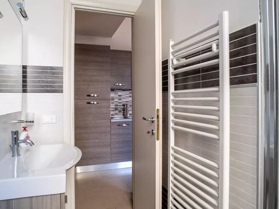 Immagine 13 di Appartamento in affitto  in Via Volvinio17 a Milano